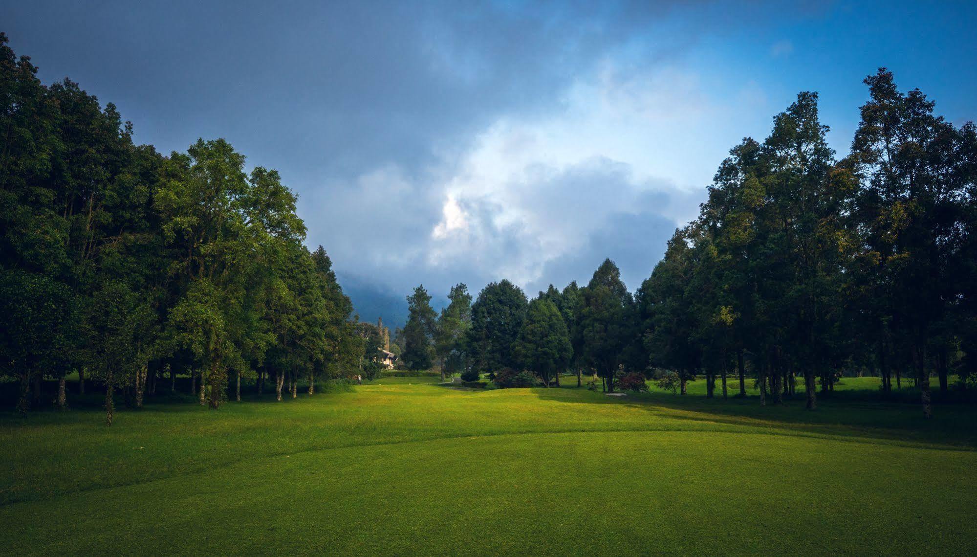 Bali Handara Kosaido Country Club 3*