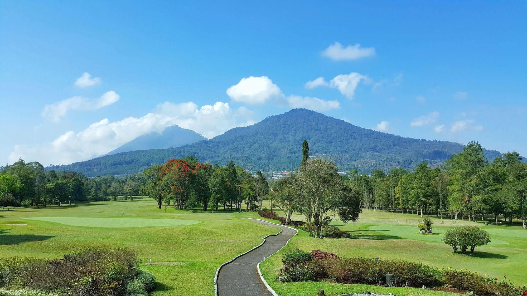 Bali Handara Kosaido Country Club Hotel 3*